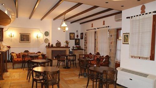 莫奈姆瓦夏 佩特里诺旅馆酒店 外观 照片